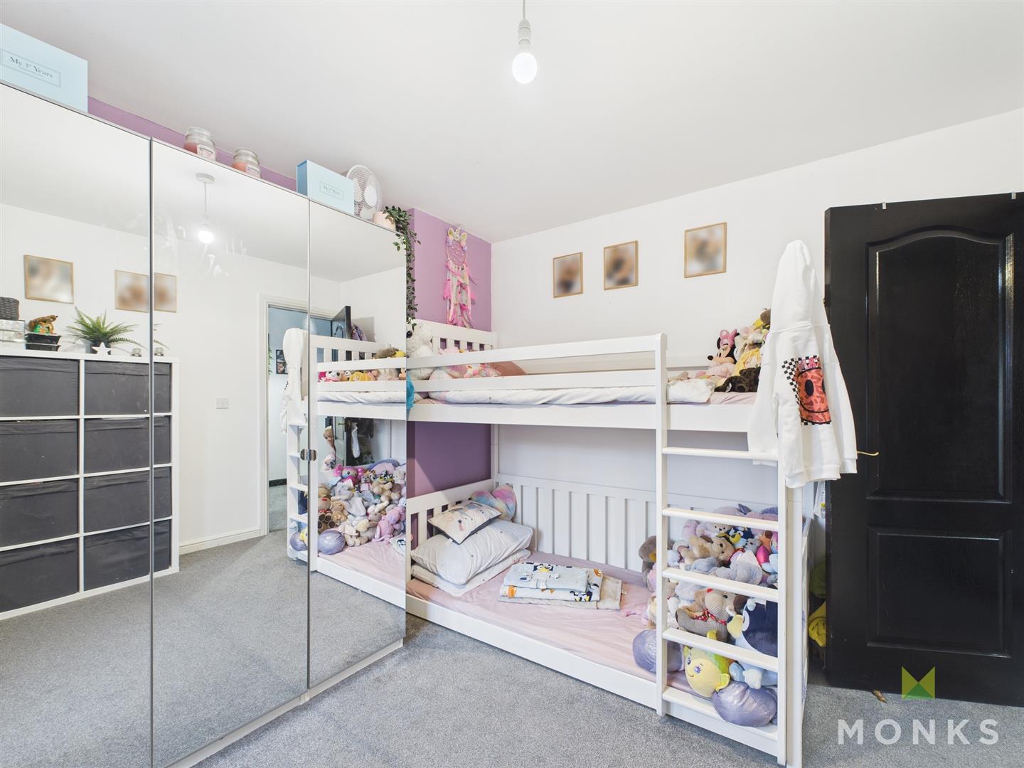 60 The Chestnuts, Shrewsbury, SY5 6JH For Sale